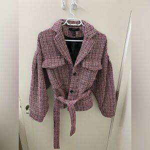 Cute plaid belted jacket new without tag